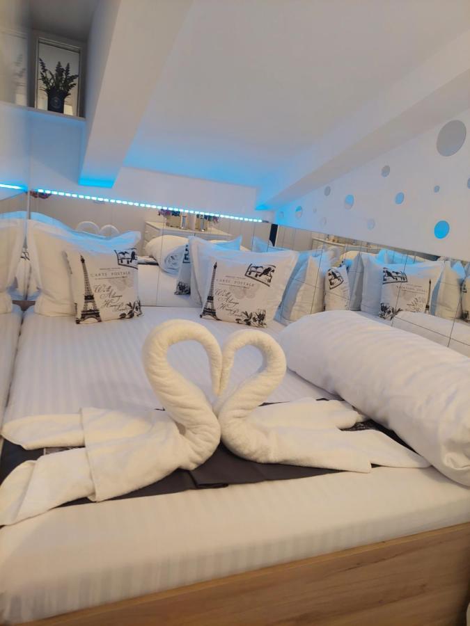 Duplex Marquis Apartment Brasov Luaran gambar